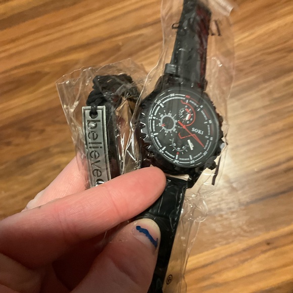 Black and Red Men\'s Watch SET